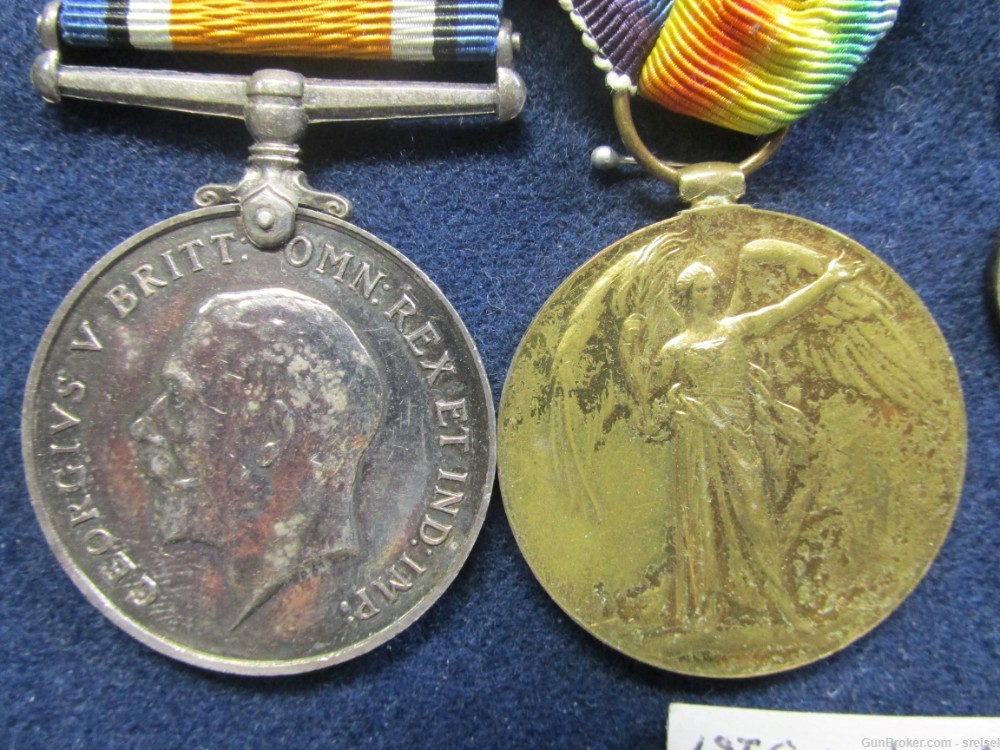 WWI BRITISH ROYAL FLYING CORPS MEDAL GROUPINGS IN CASE-2 SETS-NAMED-NICE-img-22