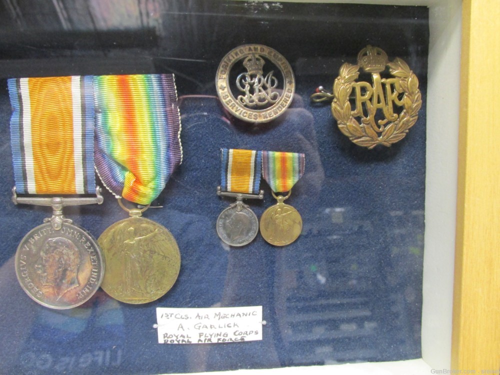 WWI BRITISH ROYAL FLYING CORPS MEDAL GROUPINGS IN CASE-2 SETS-NAMED-NICE-img-2