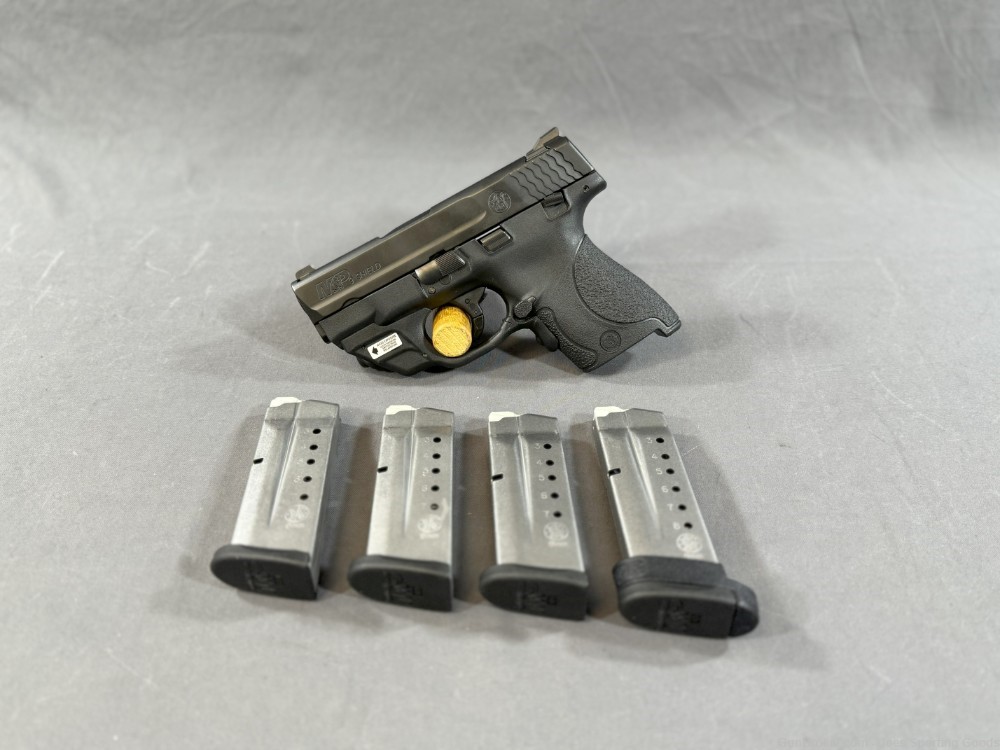 Smith & Wesson M&P9 Shield - 9mm, 4 Magazines, Laser Sight, Hard Case-img-2