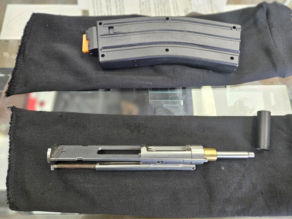 CMMG conversion 22 LR kit for AR with mag - AR15 Bolts at GunBroker.com ...