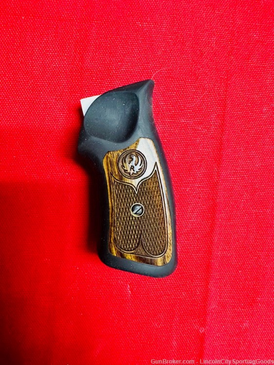 Ruger sp101 like new!-img-15