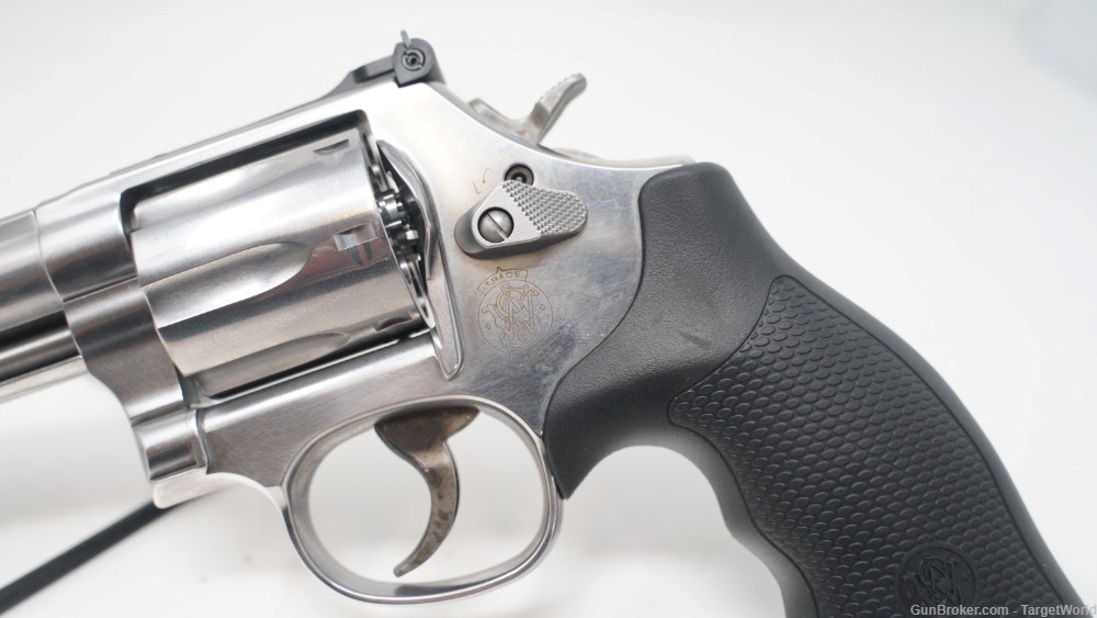 SMITH & WESSON MODEL 686 PLUS .357 MAG REVOLVER 7 SHOT STAINLESS (SW164198)-img-7