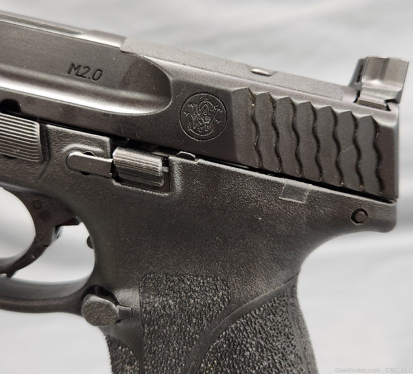 Smith & Wesson M&P9 M2.0 Compact pistol 9mm optic ready 13143-img-14