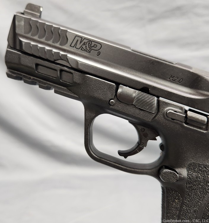 Smith & Wesson M&P9 M2.0 Compact pistol 9mm optic ready 13143-img-15