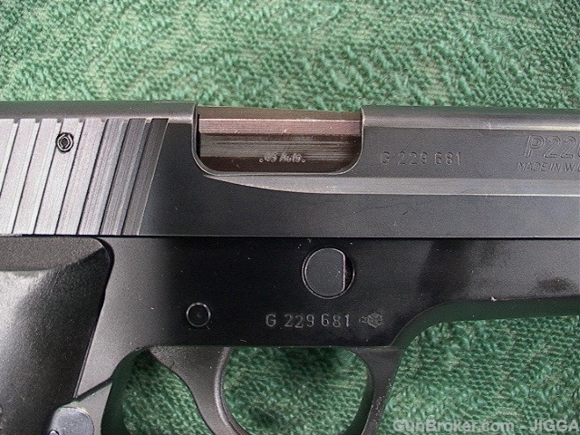 Used Sig Sauer P220  45acp-img-7