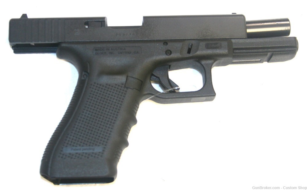 Glock 22 - Like New - 3 Mags-img-2
