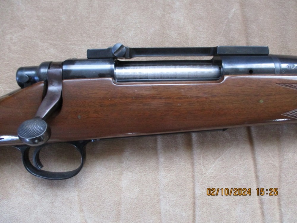 Remington 700 Classic 300 WBY Mag-img-3