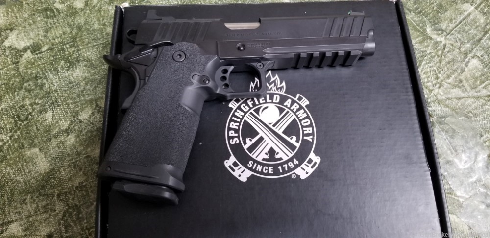 SPRINGFIELD  ARMORY  1911 AOS PRODIGY 9MM, WITH 4 MAGS test fired only!-img-0
