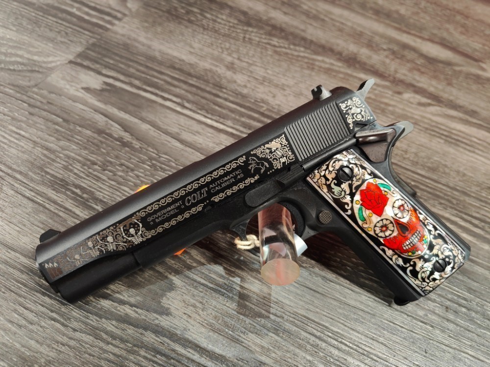 COLT 1911 DAY OF THE DEAD 2.0 O1911C-45 ENGRAVED COLT-img-0