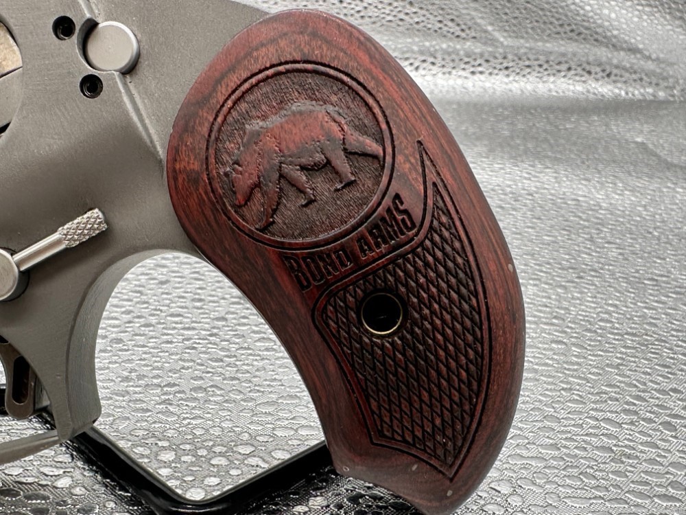 Bond Arms Grizzly Bear .45/2.5in 410 Pistol-img-7