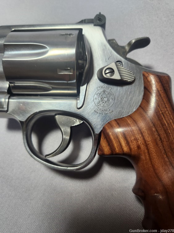 Smith & Wesson 629 Deluxe  in 44 Mag-img-5