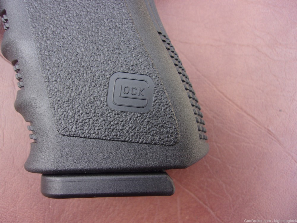 Glock 19 9mm 4" Semi Auto Pistol 99.9% G19 SUPER CLEAN w/ Box $1START-img-4