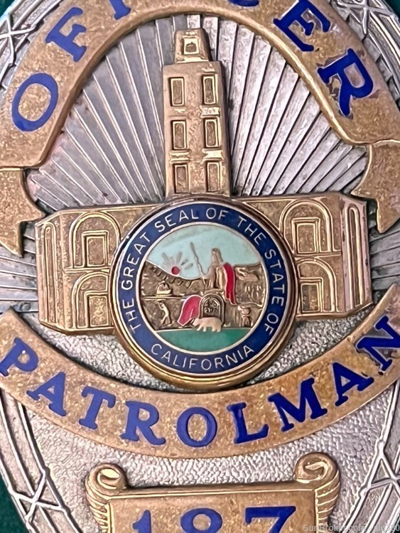 1950 BADGE OFFICER PATROLMAN FOR LOS ANGELES CALIFORNIA, BLACKINTON CO.-img-2