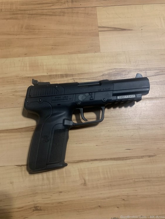 Fnh 5.7 five seven fn with holster-img-1