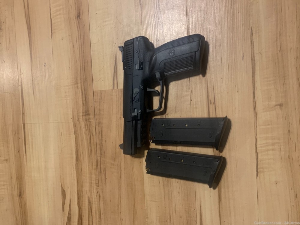 Fnh 5.7 five seven fn with holster-img-2