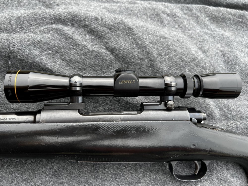 Winchester 70 Pre 64 30-06 Leupold Scope & 2 Stocks-img-1