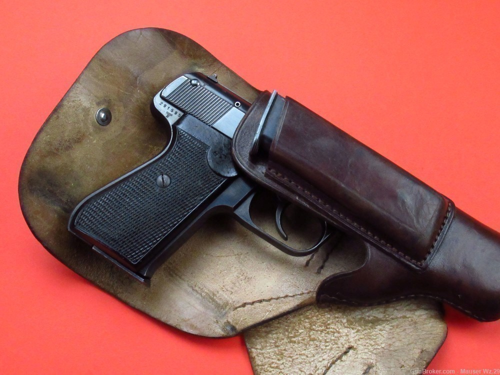 Early WWII 1941 Police issued E/c J.P. Sauer 38H German pistol  7.65mm .32 -img-97