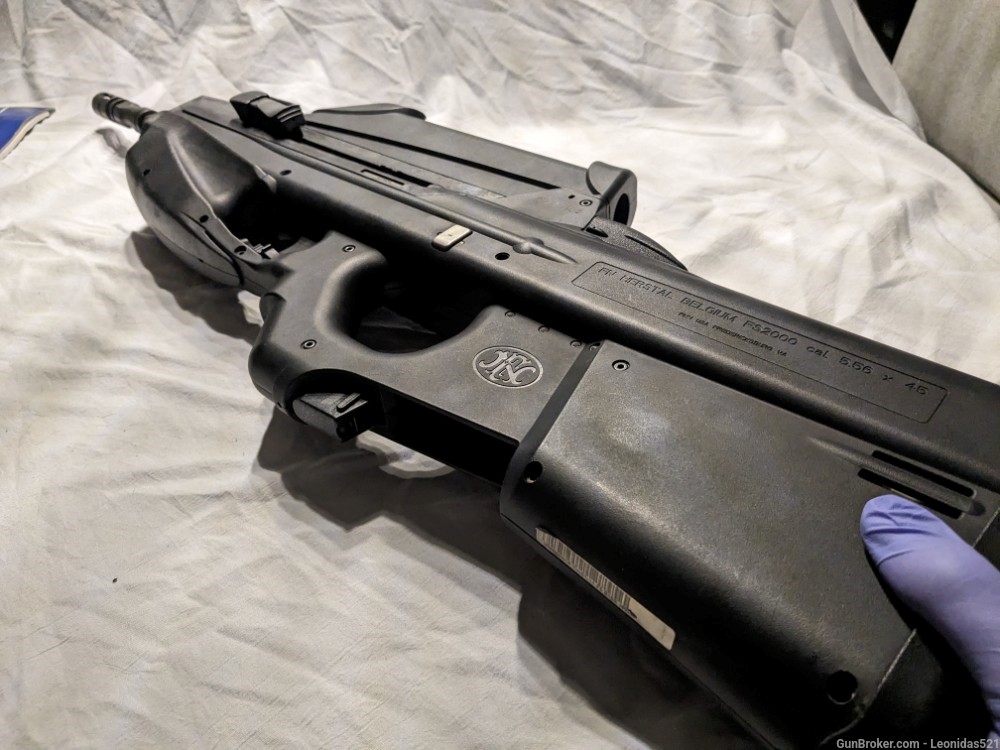 FN FS2000 with Factory Optic, Cleaning Kit, and Handbook-img-4