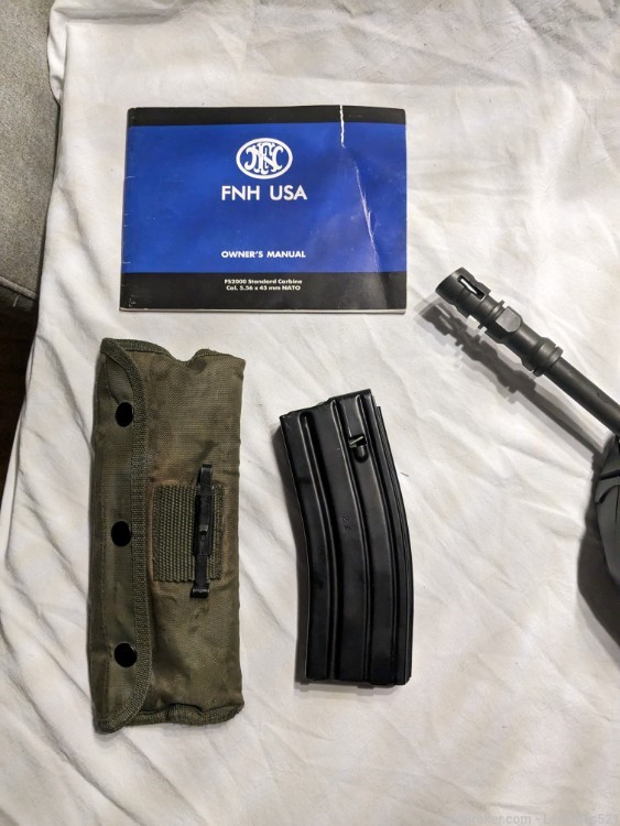 FN FS2000 with Factory Optic, Cleaning Kit, and Handbook-img-3