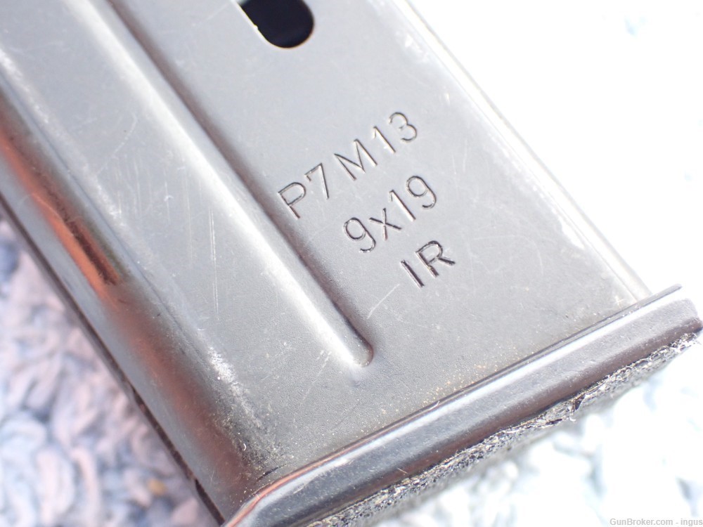 HK P7-M13 9MM 13RD FACTORY MAGAZINE IR CODE 1993 PRODUCTION (EXCELLENT)-img-7