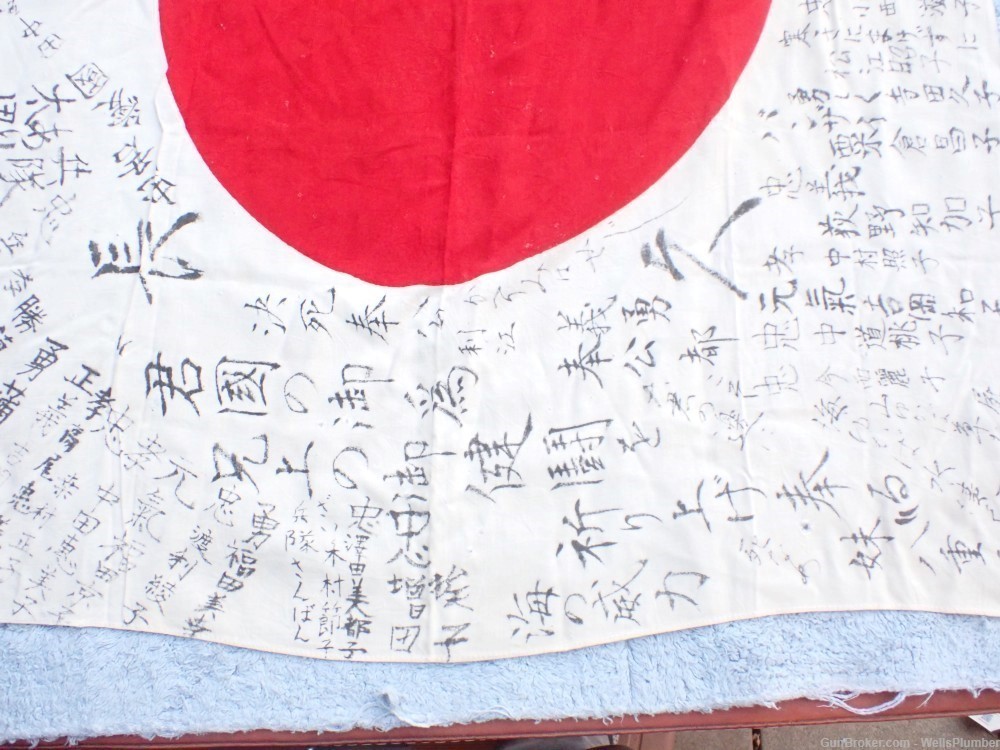 WWII JAPANESE HINOMARU MEATBALL FLAG W/ SIGNED KANJI CHARACTERS (VERY NICE)-img-5