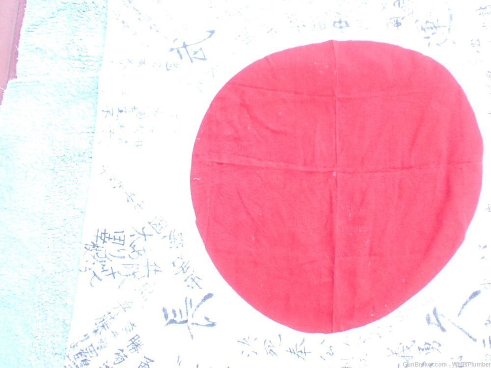 WWII JAPANESE HINOMARU MEATBALL FLAG W/ SIGNED KANJI CHARACTERS (VERY NICE)-img-3
