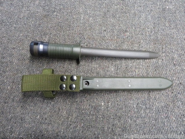 FRENCH/SWISS SIG MODEL 530/540/542 RIFLE BAYONET EXCELLENT CONDITION-img-2