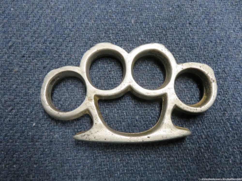 ALUMINUM KNUCKLE DUSTER ANTIQUE KNUCKLES WITH NICE PATINA-img-1