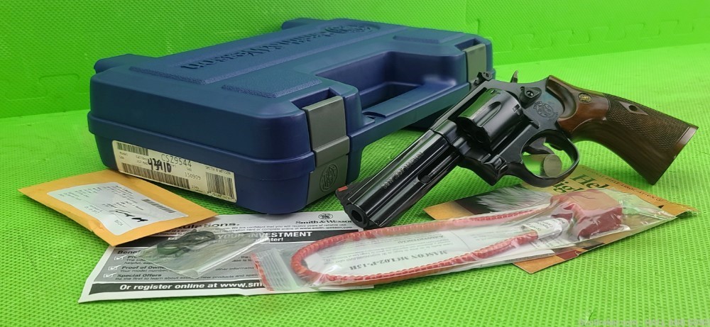 Smith & Wesson * 586 * 357 Mag * 586-8 * 4" Blue BORN 2012 IN ORIGINAL BOX -img-45