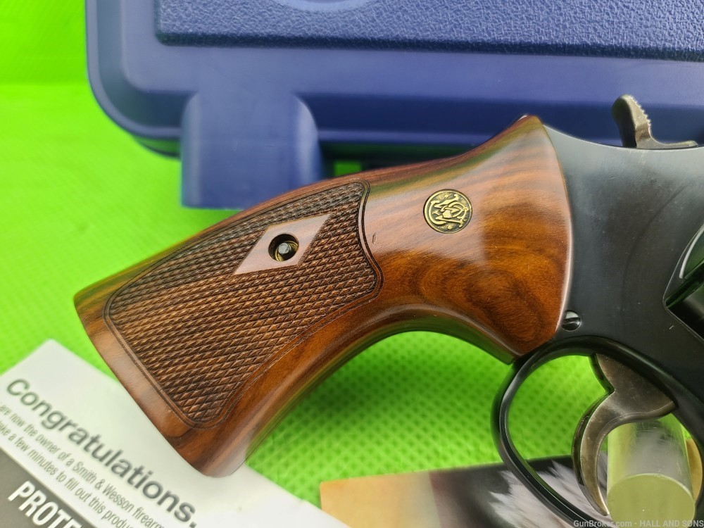 Smith & Wesson * 586 * 357 Mag * 586-8 * 4" Blue BORN 2012 IN ORIGINAL BOX -img-14