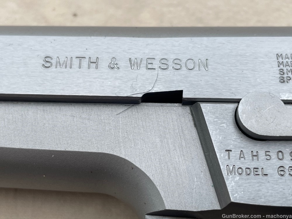 Smith and Wesson Model 659 Semi Auto 9mm Pistol Stainless with 2 Mags-img-12