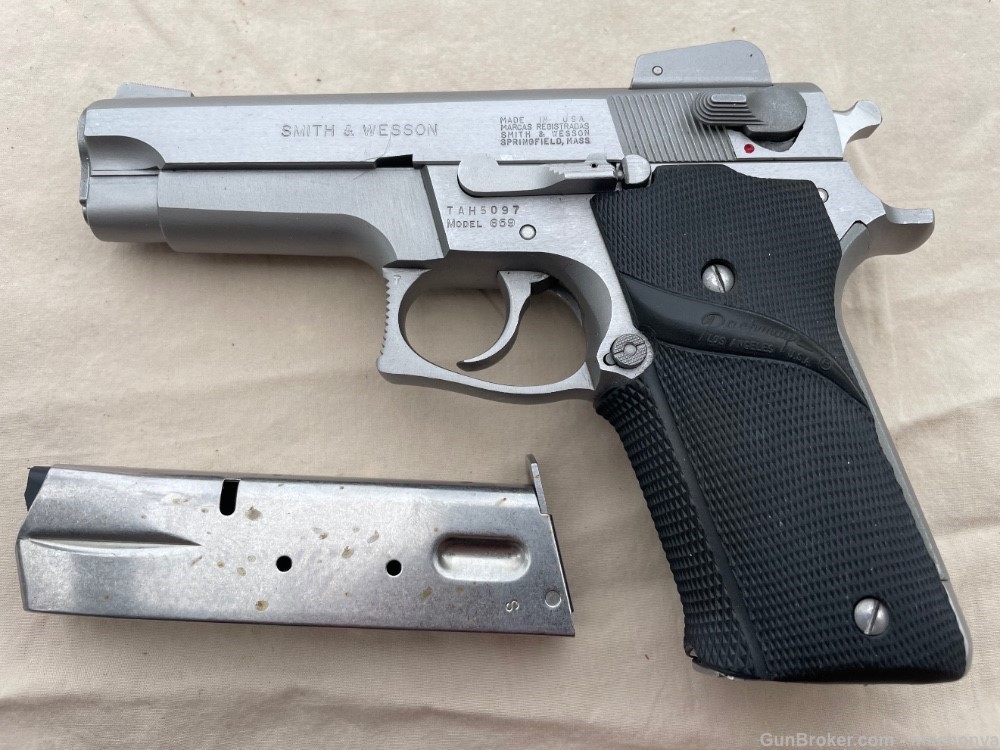 Smith and Wesson Model 659 Semi Auto 9mm Pistol Stainless with 2 Mags-img-0