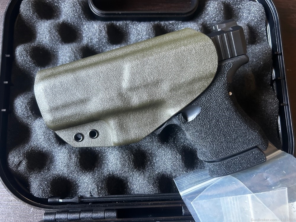Salient Arms Glock 30 with extras-img-4