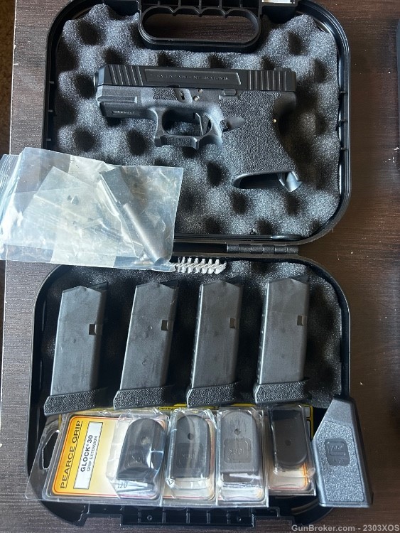 Salient Arms Glock 30 with extras-img-0