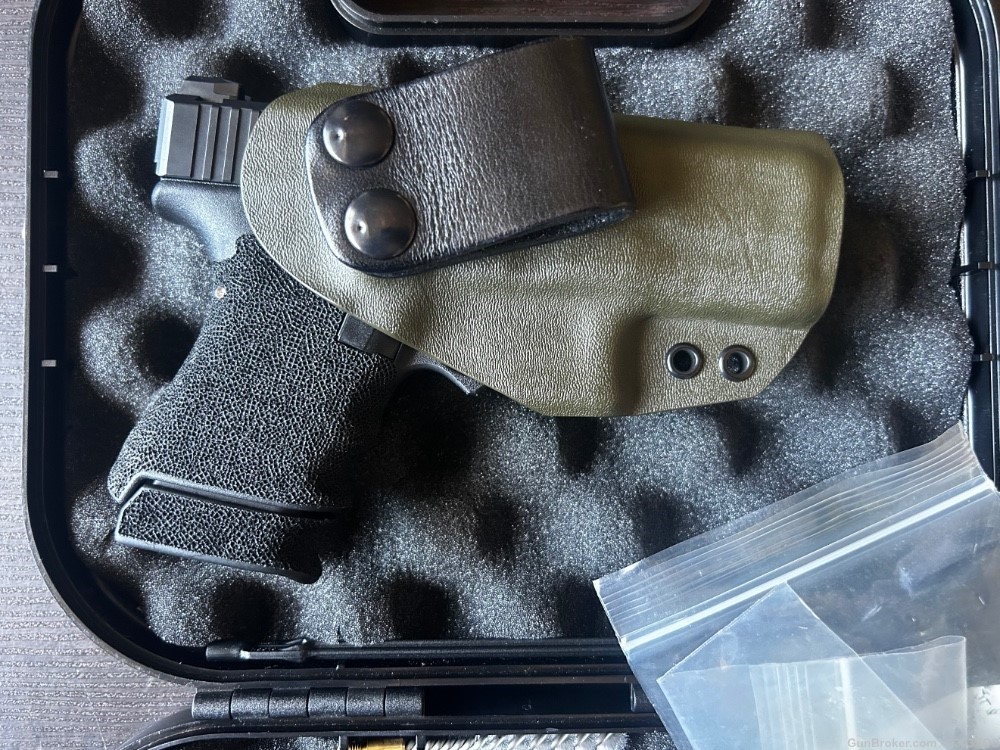 Salient Arms Glock 30 with extras-img-3