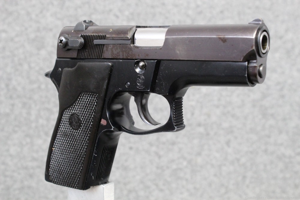 Smith and Wesson Model 469 9x19 Surplus Pistol-img-2
