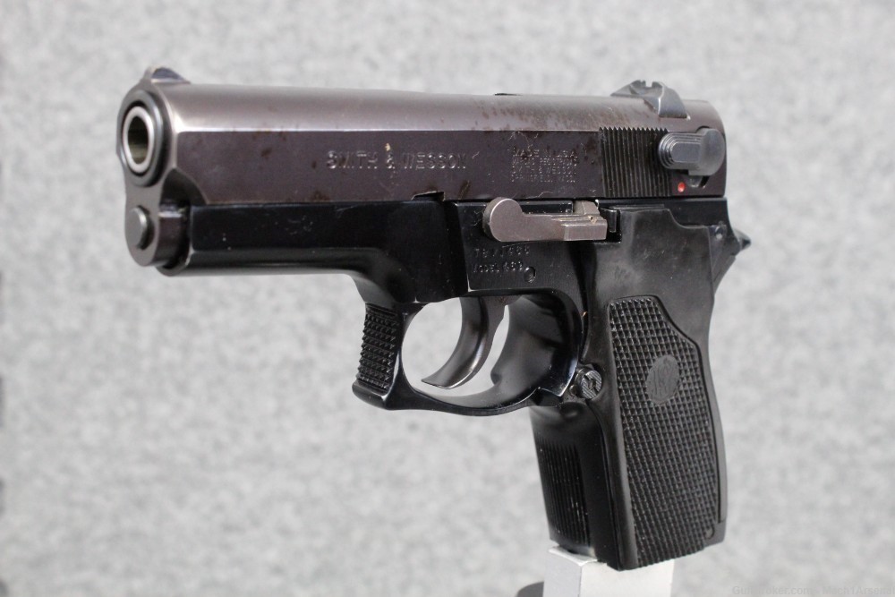 Smith and Wesson Model 469 9x19 Surplus Pistol-img-0