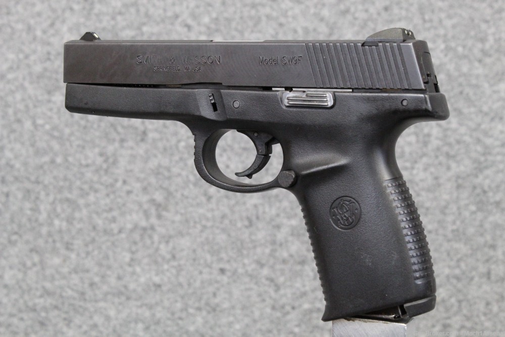 Smith and Wesson SW9F 9x19 Surplus Pistol-img-3