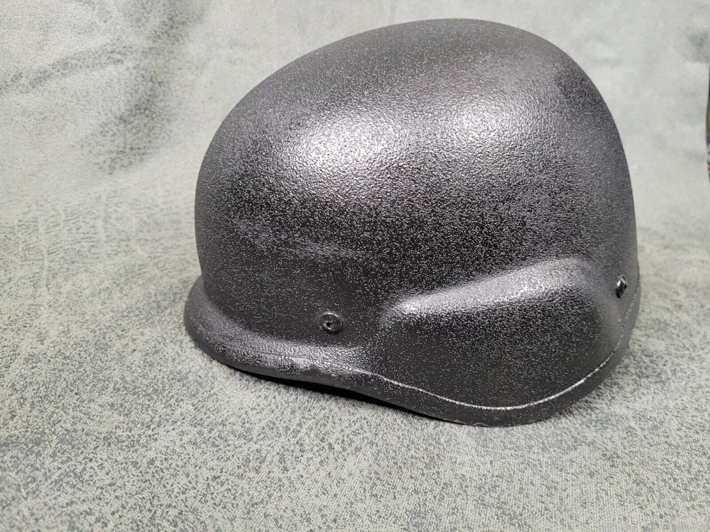 ONE (1) Police Surplus RBR Combat MKII Helmet F6 Level IIIA MEDIUM-img-0