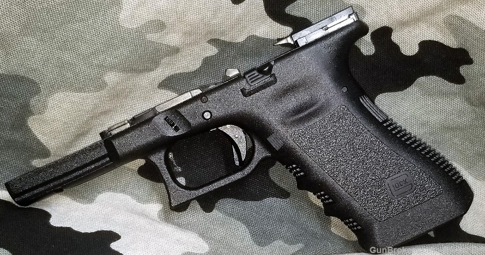 Glock G17L  Complete frame 9mm Gen 3      17 34  New-img-0