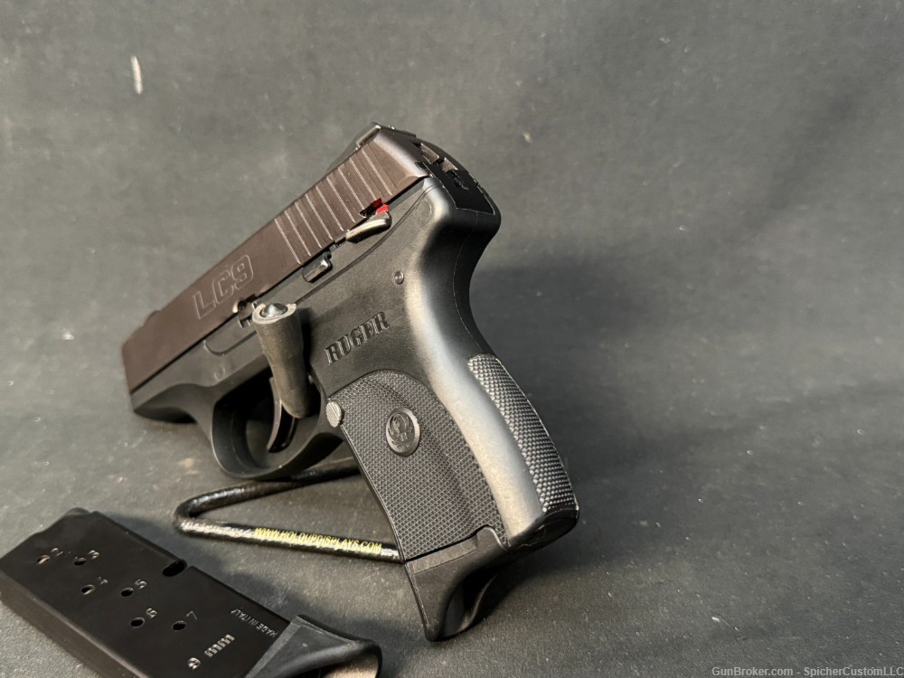 Ruger LC9 Semi Auto 9mm Two Magazines - 2011-img-2