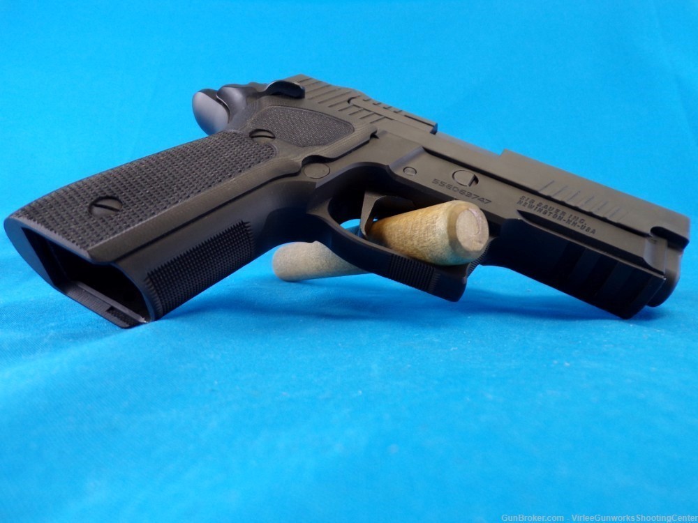 Sig Sauer p229 Legion 9mm semi auto pistol -img-8