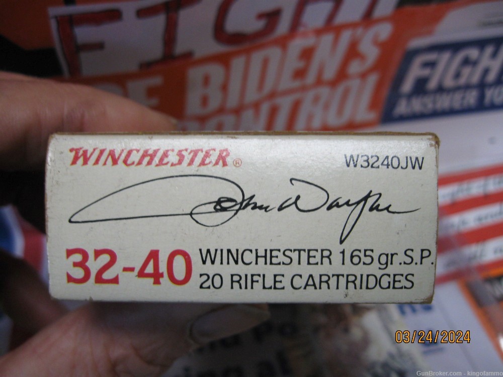 Scarce JOHN WAYNE 32-40 Winchester LTD 1981 Box 165 gr SP Ammo-img-2