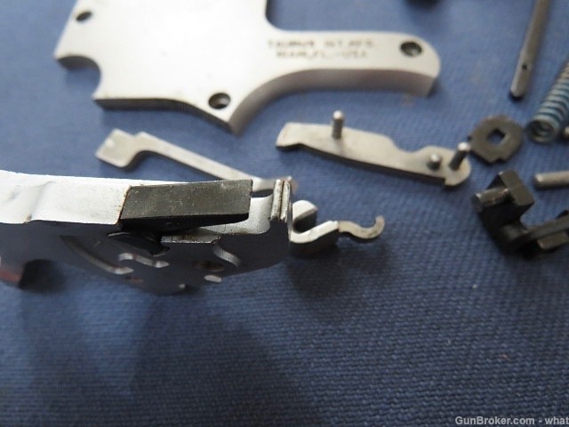 Taurus Model 608 .357 Revolver Small Parts Lot Kit Hammer Trigger ETC-img-8