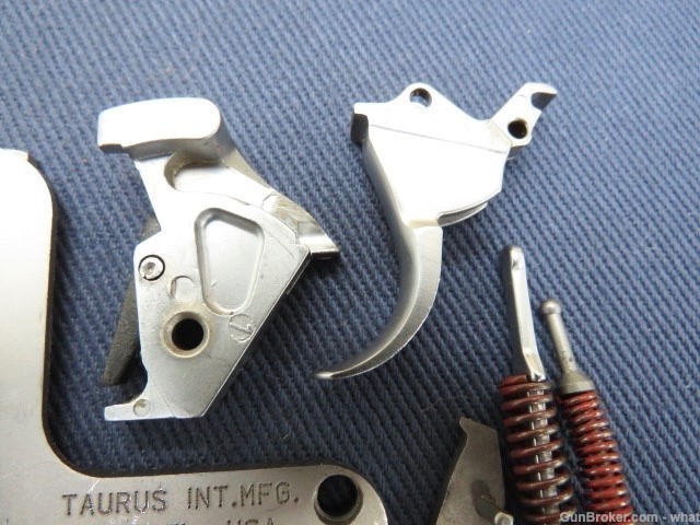 Taurus Model 850 .38 Spl Hammer + Trigger + Internal Assembly Parts-img-2