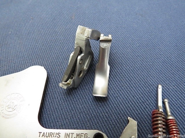 Taurus Model 850 .38 Spl Hammer + Trigger + Internal Assembly Parts-img-4