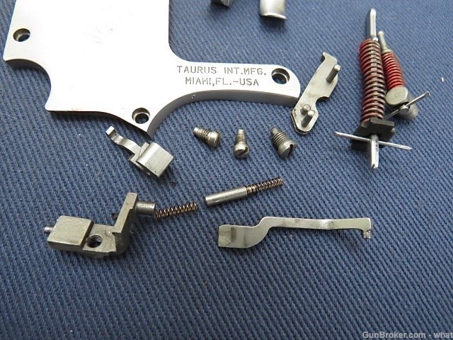 Taurus Model 850 .38 Spl Hammer + Trigger + Internal Assembly Parts-img-5