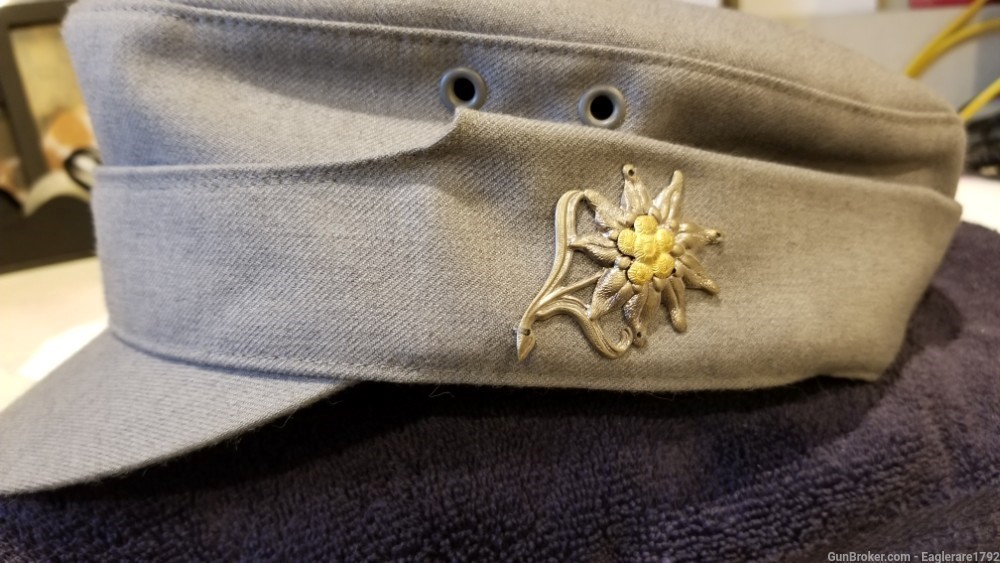 West German M43 style cap with Edelweiss badge.-img-1