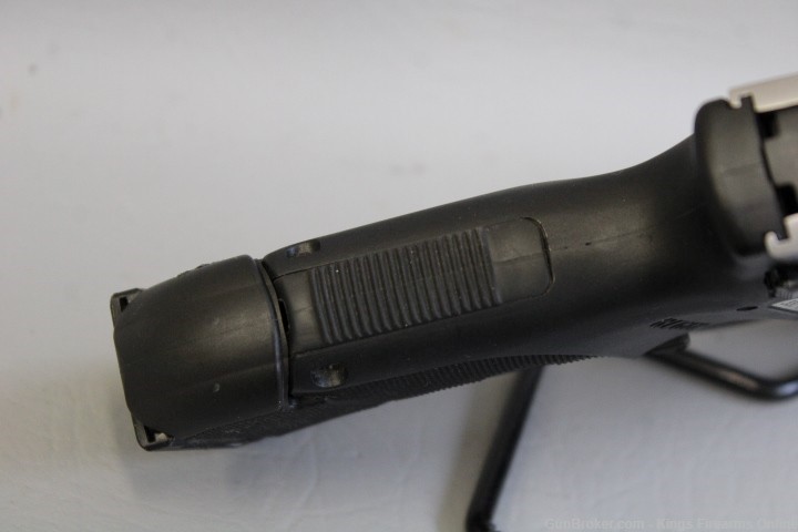 Ruger SR9c 9mm Item A-img-4
