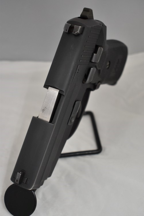 Sig Sauer P239 Pistol .40 S&W Estate Sale-img-8